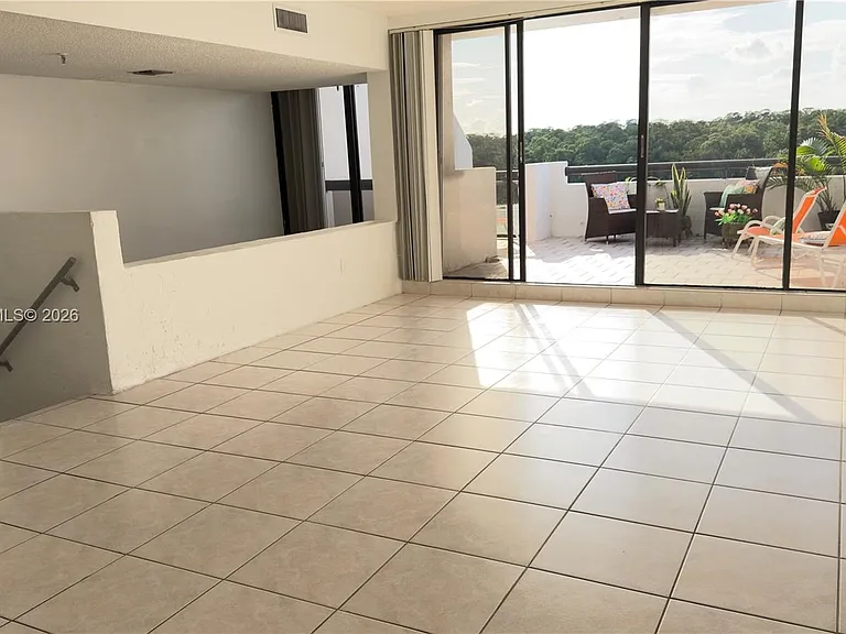 456 Poinciana Dr #1620 — Photo 12