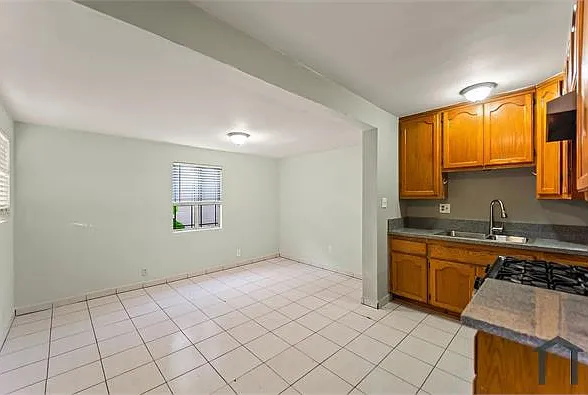 6297 N Orizaba Ave — Photo 14