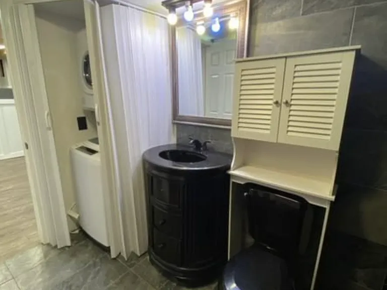 119 Hagerman Ct #5 — Photo 5
