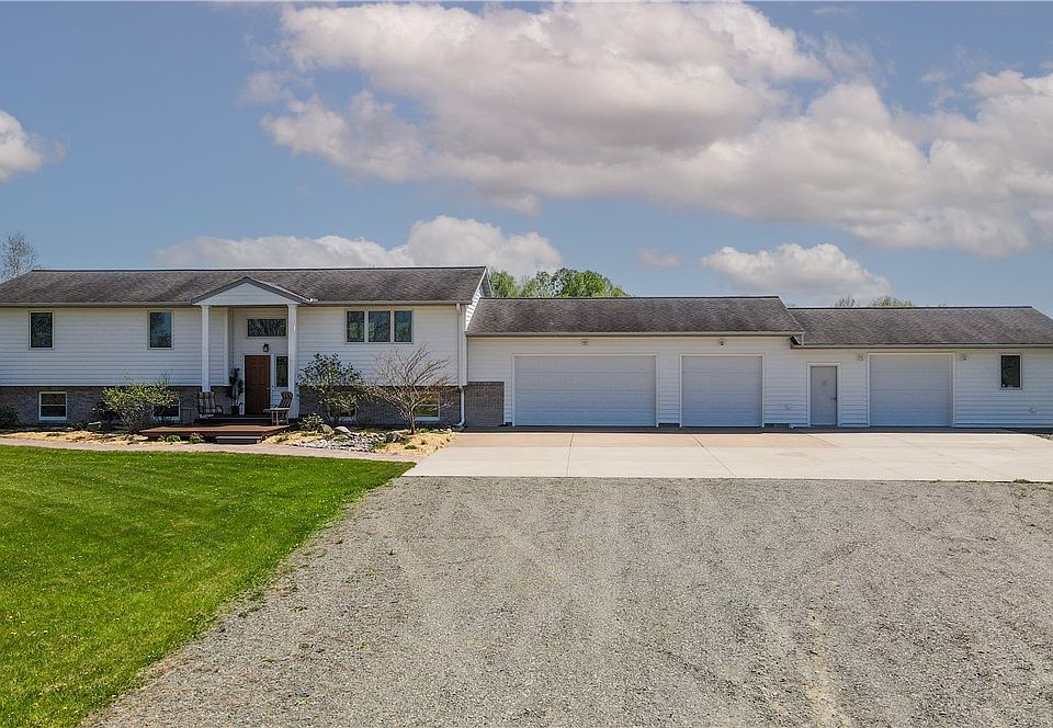 1st image of 169003 Shorewood Drive
