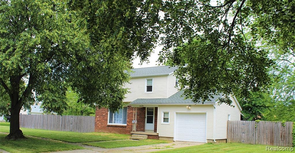 2430 Gold Ave, Flint, MI 48503 | Zillow