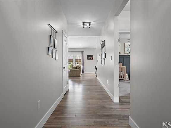 4th image of 108 Prairie Wind Dr