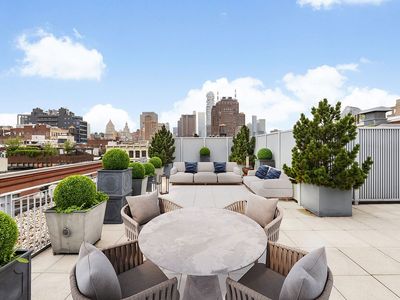 63 Greene St, New York, NY, 10012