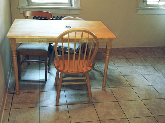 5th image of 316 Semple St #316B