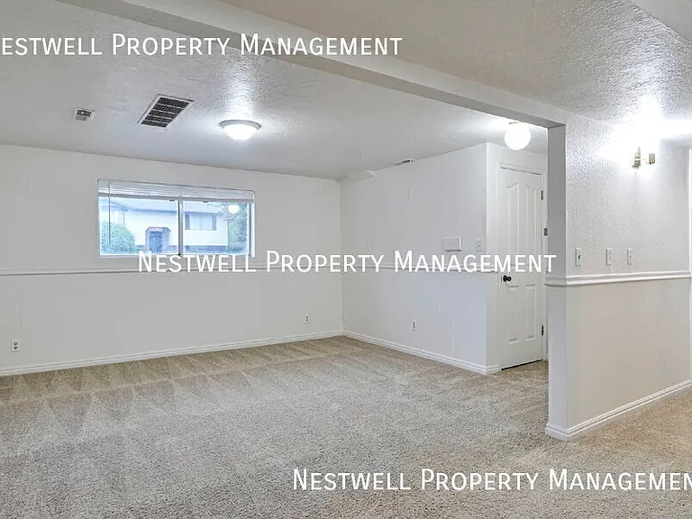 815 E Dusty Rock Pl — Photo 23