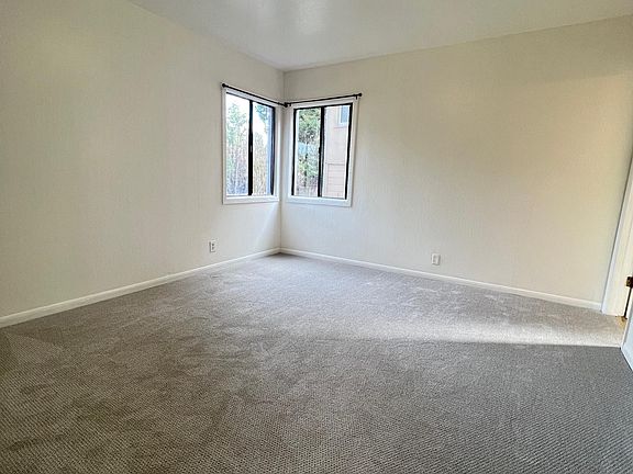 3rd image of 470A Beech Ave