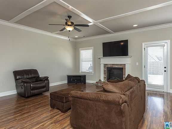 4th image of 7117 Oak Crescent Ln