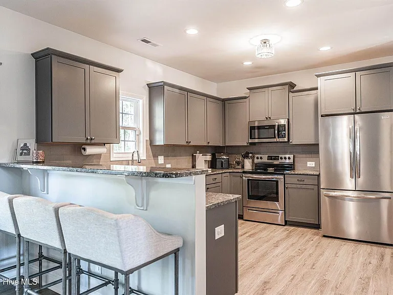 104 Sierra Dr — Photo 11