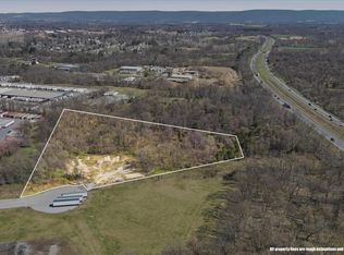 1462 Oakmont Dr, Hagerstown, MD 21740