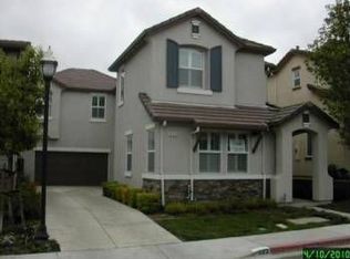 533 Rosewood Ln, Hercules, CA 94547