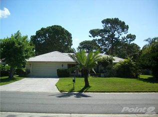221 Monet Dr, Nokomis, FL 34275