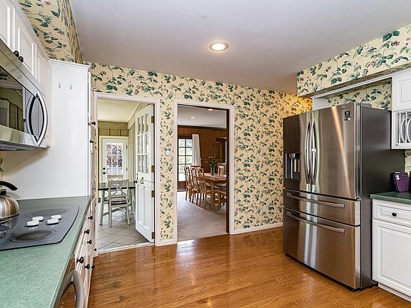 2nd image of 2816 Greensboro Dr