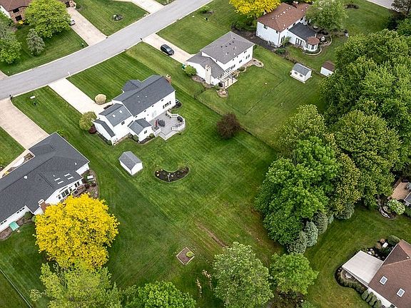 4th image of 8085 Roseville Ln