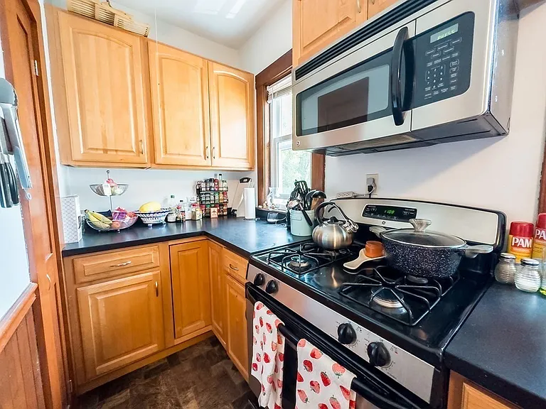 7 Bradford Ave #7 — Photo 13