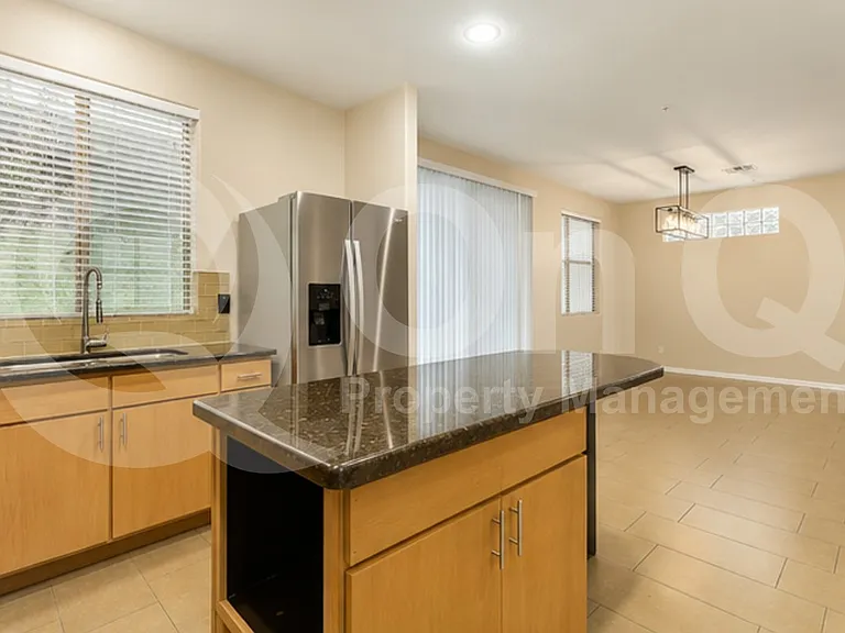 2315 E Pinchot Ave #128 — Photo 4
