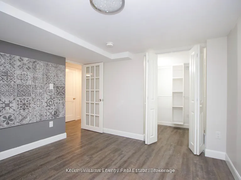 54 Chadburn St #BASEMENT — Photo 9