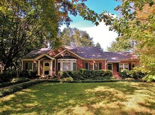 610 Crestview Ter, Gainesville, GA 30501