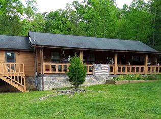 128 Laurel Trl, Cosby, TN 37722
