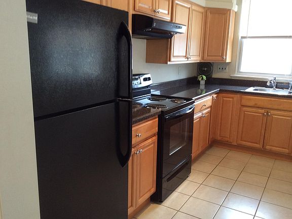 2nd image of 732 Childs Ave #C