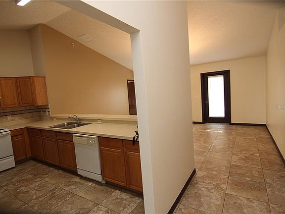 3rd image of 1500 Eloise Ct
