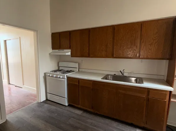 2015 Green St APT 2F, Philadelphia, PA 19130