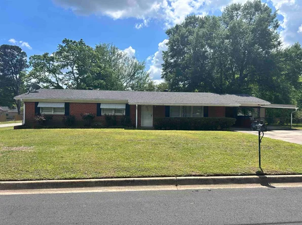 216 E Carolanne Blvd, Marshall, TX 75672