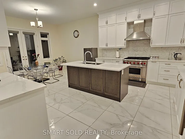147 Hillsview Dr — Photo 4