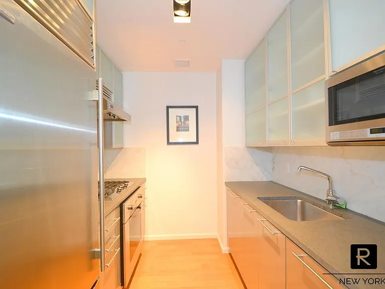 200 Chambers St #5F — Photo 4