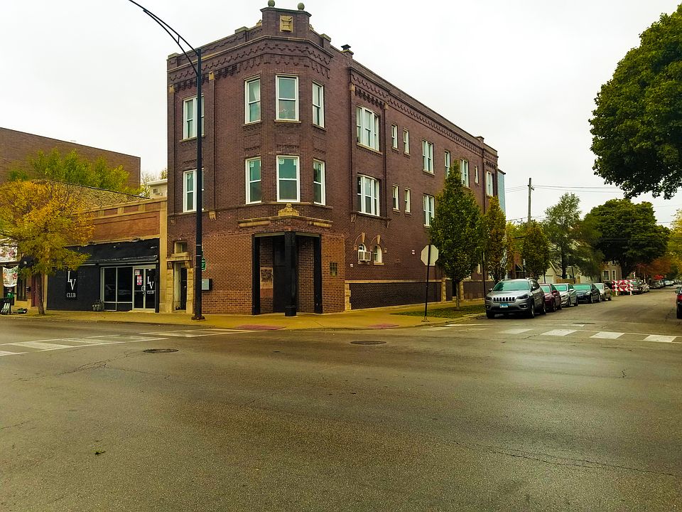 1st image of 3700 W Armitage Ave #2F