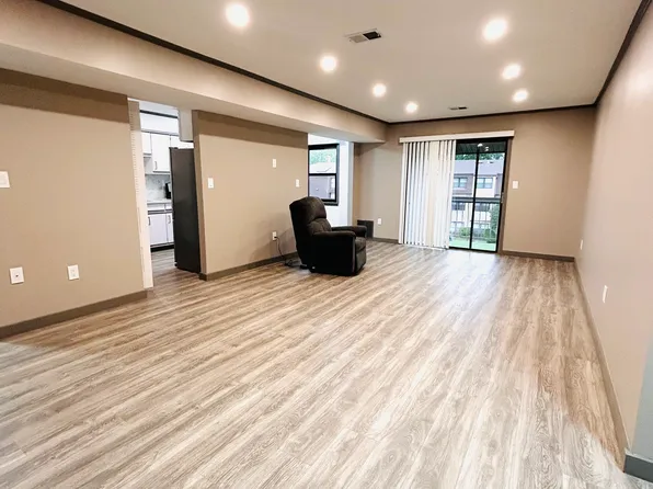 1612 Raspberry Ct #1612, Edison, NJ 08817