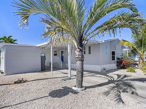 2nd image of 3065 Skipper Ln