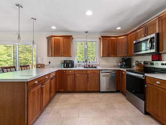 5th image of 165 King Hill Road