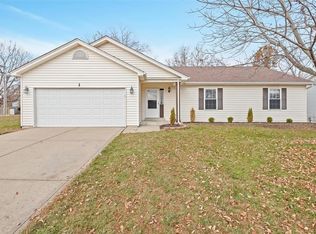 1 Knoll Ridge Ct, O'Fallon, MO 63368