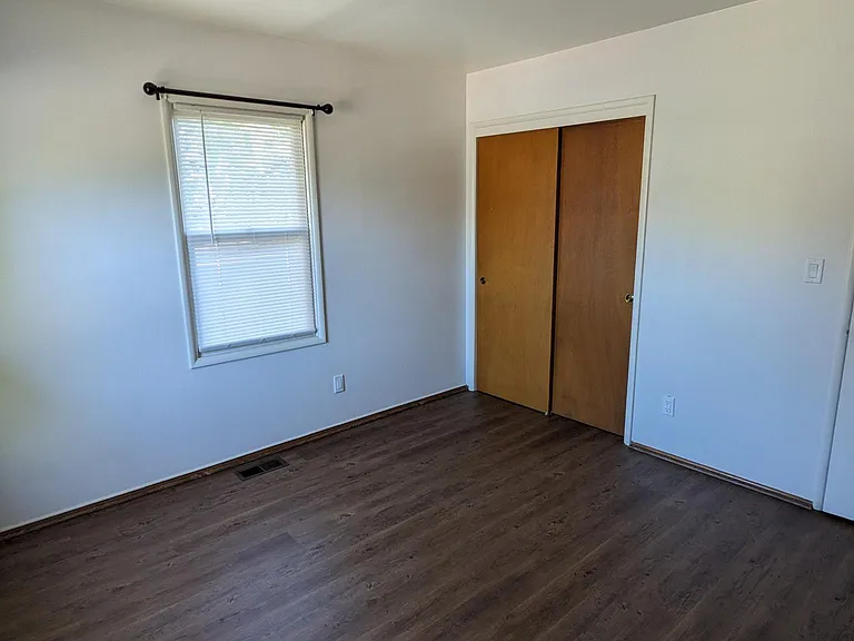 4805 SE Yamhill St — Photo 20