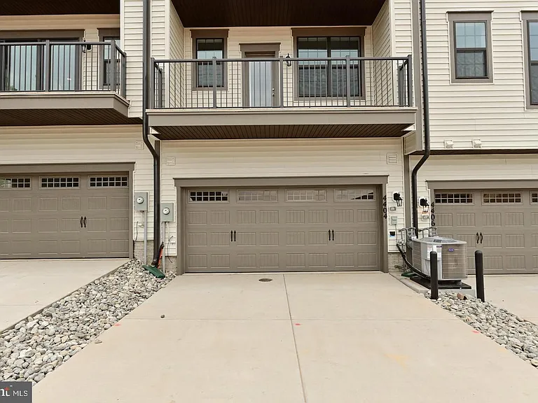 4404 Fair Lakes Ct — Photo 48