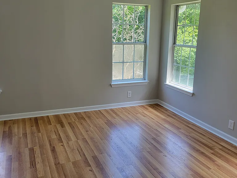112 Hendricks Blvd — Photo 10