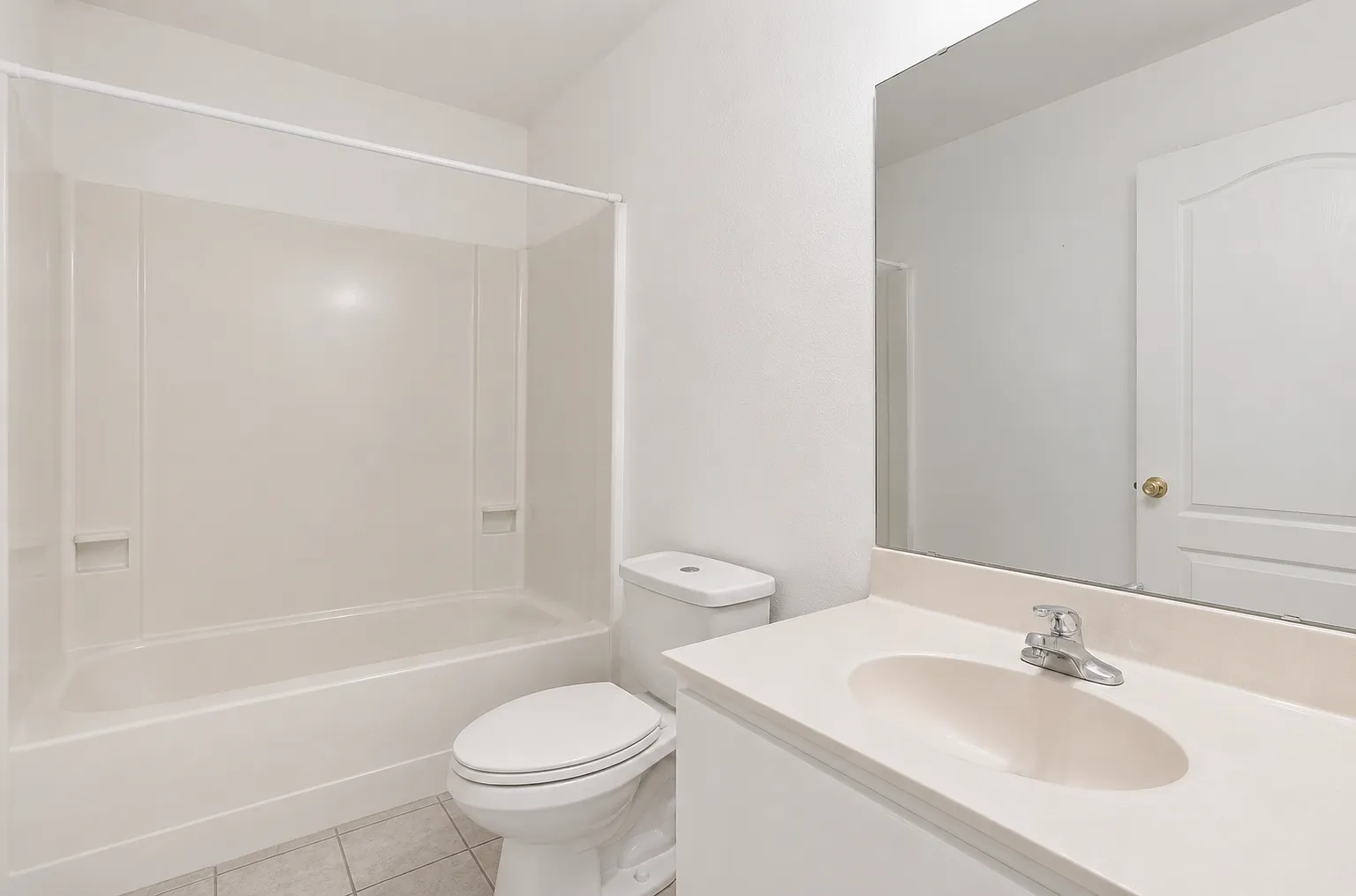 3 bed, 1631 sqft, $1,800 — Photo 1