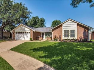 3605 Greenway Dr, Bedford, TX 76021