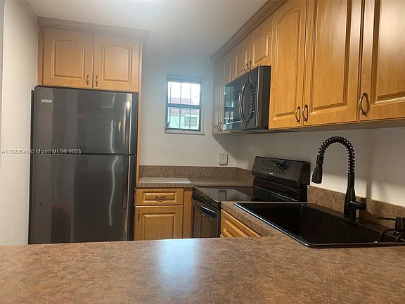 2nd image of 1901 NW South River Dr APT 51E