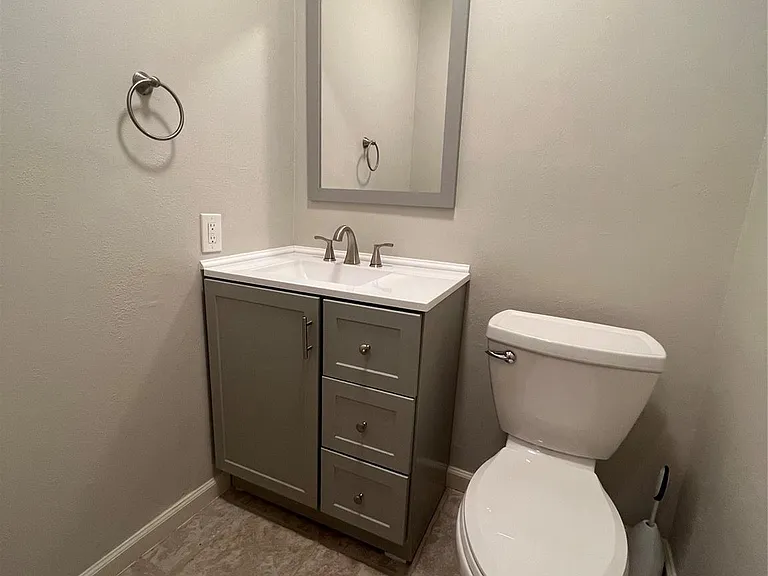 1407 Springrock Ln — Photo 9