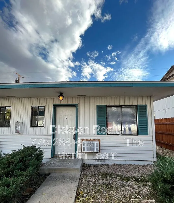 1 bed, 1.0 bath, 576 sqft, $1,250 — Photo 2