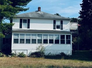 2044 New London Tpke, Coventry, RI 02816