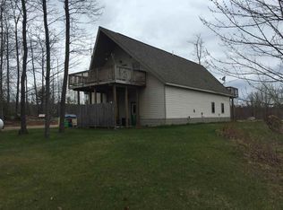 117 Plateaux Dr, Negaunee, MI 49866