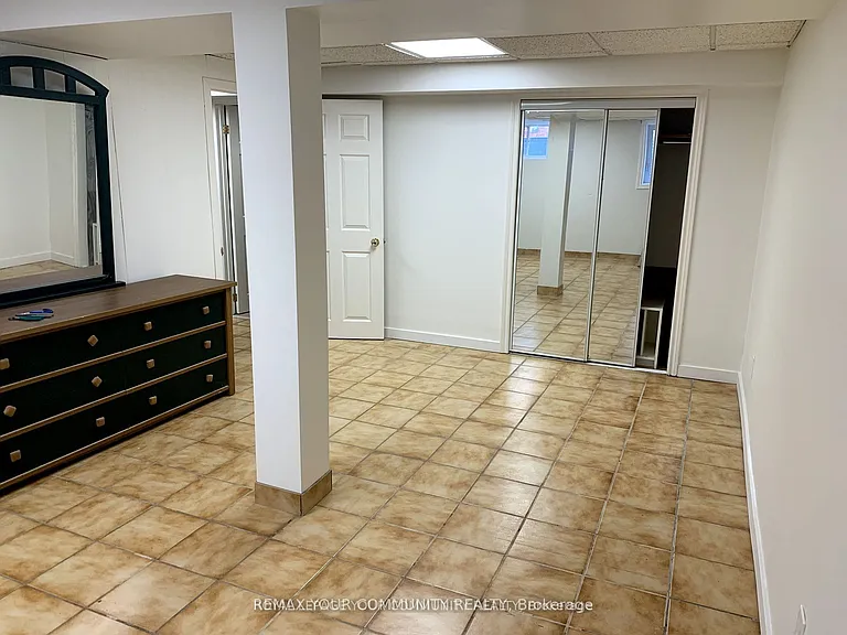 136 Dina Rd #BASEMENT — Photo 10