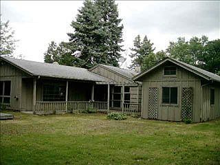 3rd image of 525 Woodcliff Dr