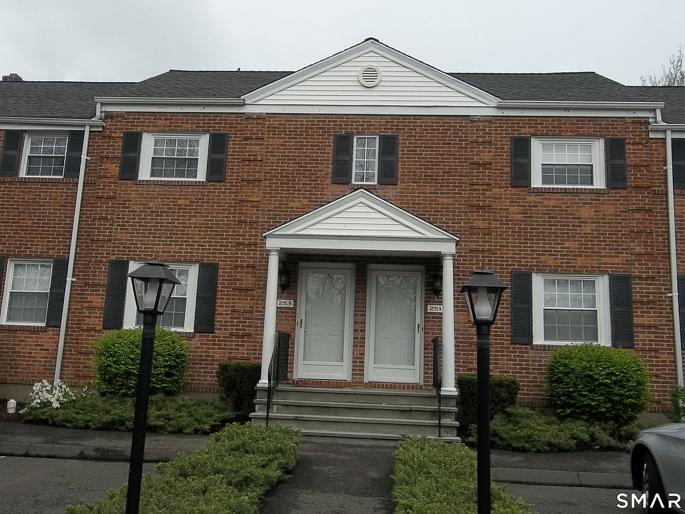 1st image of 251 Bridge Street #251