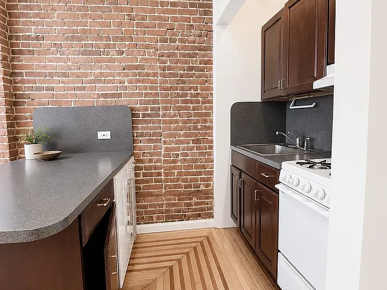 40 W 85th St #3F — Photo 4