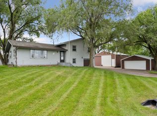 9771 10th St NE, Saint Michael, MN 55376
