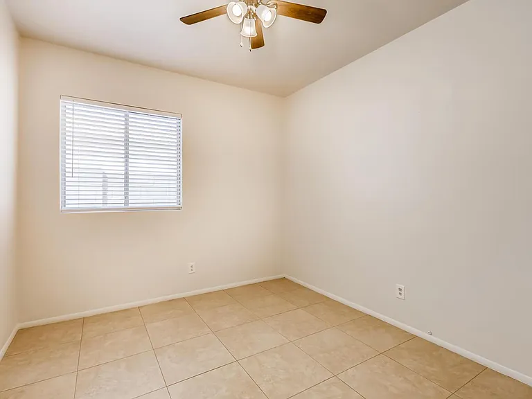 8726 W Bobby Lopez Dr — Photo 20
