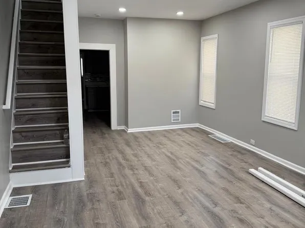 13 N 21st St, Camden, NJ 08105